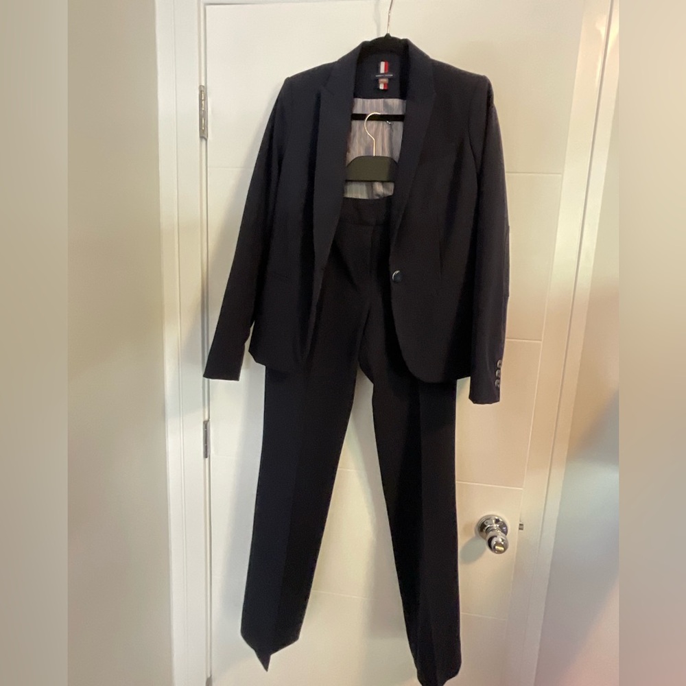 Tommy Hilfiger Pant suit